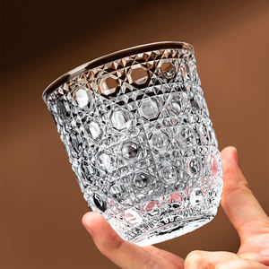 Vente en gros de tasses à café rétro exquises en <span class=keywords><strong>verre</strong></span>, tasse à espresso italienne, mug à latte art, <span class=keywords><strong>verre</strong></span> à boire esthétique en relief - Product Image 5