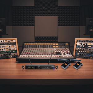 ไมโครโฟนไร้สาย UHF แบบโลหะทั้งหมด ชุดหูฟังแบบหนึ่งต่อสอง สำหรับการร้องคาราโอเกะ การประชุม การแสดง และการสอน - Product Image 5