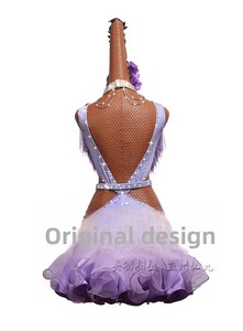 Vestido de Competición de Baile Latino para Mujer Adulta 2026, Estilo con Borlas, Falda Plisada con Flecos en Morado Claro - Product Image 3