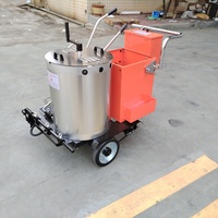 Machine de marquage routier à haute précision pour la pose de lignes de sécurité (passages zébrés) avec distributeur de billes de verre