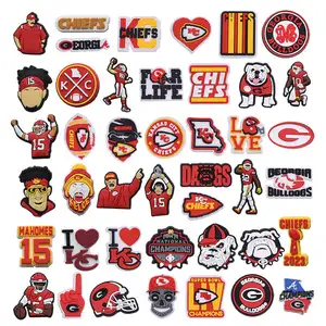 Großhandel NFL Fußball Kc Sport Team Clog Charms Pvc Schuh Charms Weichgummi-Schuh Charms Zubehör Schuhschmuck