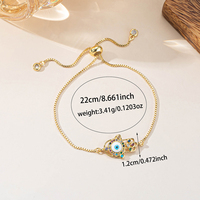 Bracelet Bolo Chic Doré Éblouissant avec Main de Fatma et Zircons Cubiques Multicolores, Chaîne Maille Cubique, Fermoir Coulissant, Bijou Scintillant pour Femme, Idéal Cadeau