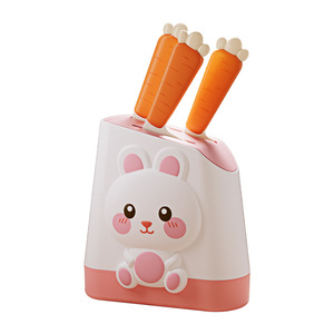 Set da <span class=keywords><strong>Cucina</strong></span> Giocattolo 10 Pezzi a Tema Coniglietto, Gioco di Ruolo Sicuro con Utensili e Tagliere a Forma di Carota per Bambini - Product Image 3