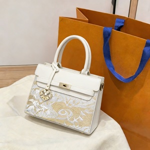 Sacs à main en cuir de luxe de haute qualité pour hommes et femmes, avec deux sangles et fermeture éclair, sacs à main tendance - Product Image 3