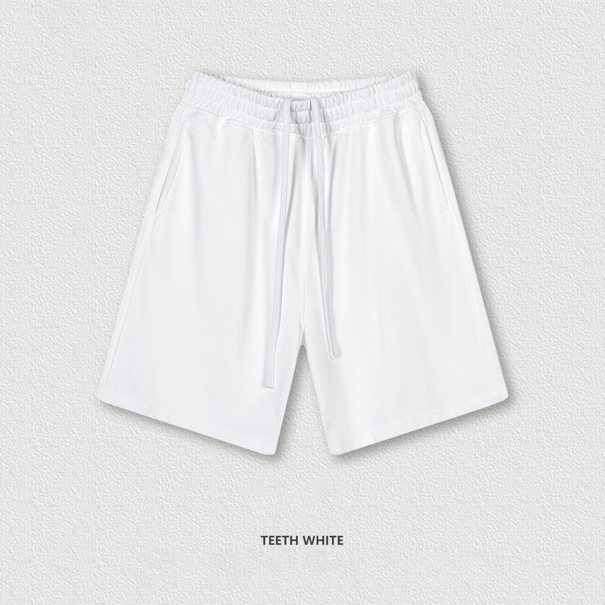 TEETH WHITE-Pantalones cortos