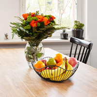Paniers de fruits et légumes en forme de pomme unique
