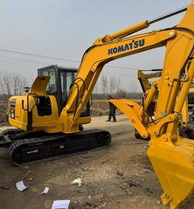 Mini-excavatrice de marque japonaise Komatsu PC56/ PC55/ PC40, 5,6 tonnes, 5,5 tonnes, 4 tonnes, moteur Komatsu S4D87E-1, godet de 0,22 m³, personnalisable - Product Image 1
