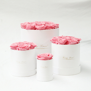 ของขวัญวันวาเลนไทน์ วันแม่ วันรับปริญญา ดอกกุหลาบนิรันดร์ธรรมชาติ ดอกไม้สดคงสภาพตลอดกาล ทำด้วยมือในกล่อง - Product Image 3