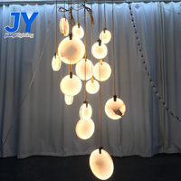 Nouvelle Arrivée Luminaire Suspendu LED en Albâtre Naturel Effet Nuage, Fabrication OEM Personnalisée pour Musée, Auditorium, Hall d'Hôtel, Lustre de Plafond
