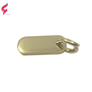 Étiquettes de marque gravées en alliage de zinc doré brillant de haute qualité personnalisées, breloques pour bracelets d'enfants, pendentifs - Product Image 2