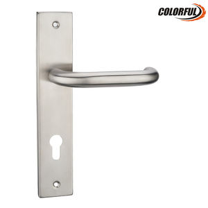 Maniglia per <span class=keywords><strong>Porta</strong></span> in Legno con Serratura in Acciaio Inox dal Design Semplice su Piastra - Product Image 5