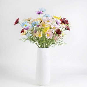 AF0906 5 lots Bouquet de fleurs de marguerite en soie artificielle plantes artificielles pour la maison Table centres de Table Arrangement petite marguerite cos - Product Image 2