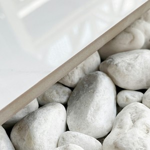 Piastrelle in Porcellana Lucida 60x60 Effetto Marmo, Superficie Levigata e Smaltata, per Pavimenti e Pareti Interni - Product Image 2