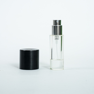 Outil de sertissage manuel facile à utiliser pour flacons de parfum en plastique, verre et métal – Capsuleur manuel écologique, économe en énergie et portable - Product Image 6