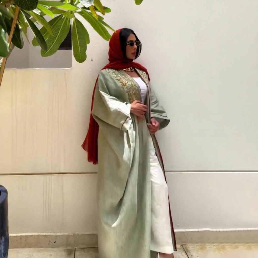 Maxi Abito Farasha Caftano Stile Dubai – Abaya Lunga Grigia In Tessuto Nidah
