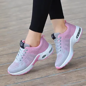 Новинка 2022, летняя модная уличная Нескользящая массивная спортивная обувь для женщин, женские кроссовки для бега