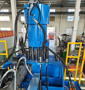 Machine de fabrication de conteneurs de stockage d'eau de 50 <span class=keywords><strong>litres</strong></span> en <span class=keywords><strong>plastique</strong></span> bleu de 20L 30L 40L 50L, moulage par extrusion et soufflage, personnalisable - Product Image 5