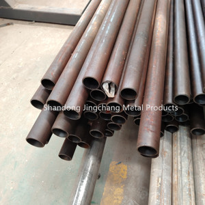 Tubo sin soldadura de acero al carbono En8 Ventas directas de fábrica 10 #20 #35 #45 # 16Mn 27SiMn 40Cr - Product Image 4