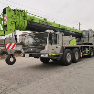 Grúa Todoterreno Zoomlion de 80 Toneladas, Duradera, Equipada con Motor Weichai para Trabajos de Construcción de Ingeniería - Product Image 1