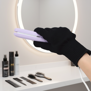 <span class=keywords><strong>Gants</strong></span> de sécurité personnalisables en gros directement en usine Design pointillé Résistant à la chaleur pour la coiffure Fer plat à friser <span class=keywords><strong>anti</strong></span>-brûlure - Product Image 1