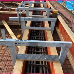 Pince à poutre galvanisée réglable 200-400mm Pince à poutre réglable en acier de style moderne pour coffrage de poutre transversale en béton - Product Image 6