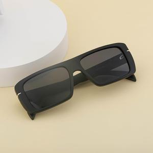 Gafas de Sol Retro con Marco Cuadrado Unisex, Protección UV400, Material de PC, Color Negro, para Conducir y Uso en Exteriores - Product Image 5