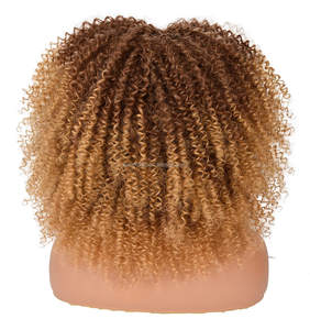 Courte Perruque Afro Crépue Synthétique Bouclée Avec Frange Afro Ondulée Torsadée Naturelle Résistante à la Haute Température Pour Femmes Noires - Product Image 3