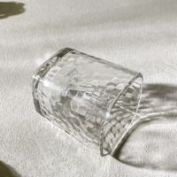 Verre à whisky carré transparent à texture martelée pour les boissons alcoolisées, bar, vaisselle classique pour la maison et l'hôtellerie
