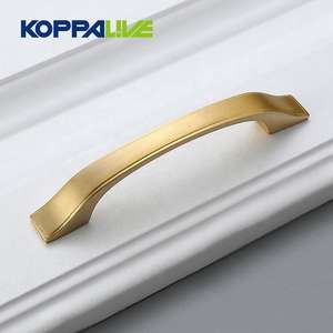 Koppalive Poignées <span class=keywords><strong>de</strong></span> porte <span class=keywords><strong>de</strong></span> meuble en cuivre moderne Poignées d'armoire <span class=keywords><strong>de</strong></span> cuisine en laiton <span class=keywords><strong>doré</strong></span> Poignée pour tiroir <span class=keywords><strong>de</strong></span> commode <span class=keywords><strong>de</strong></span> chambre à coucher - Product Image 1
