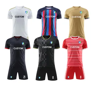 2024 Op Maat Gemaakte Blanco Voetbalshirt Sets Snelle Droge Training Voetbalkleding Voor Heren Voetbal Uniform Voetbal Jersey Custom