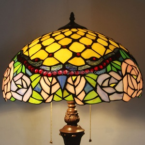 Lámpara de Pie Tradicional de Lujo LongHuiJing de 16 Pulgadas con Diseño de Flor de Peonía, Hecha a Mano con Vidrio Multicolor para Sala de Estar - Product Image 1