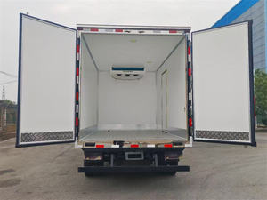 Camión frigorífico FOTON AUMARK de 5 toneladas de la marca china para el transporte de verduras, frutas, helados, pescado y carne. - Product Image 5