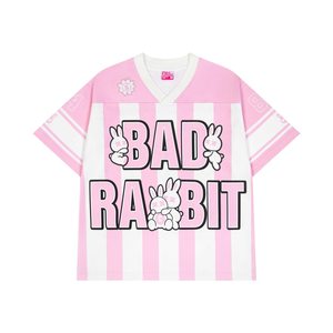 เสื้อยืดเด็กสีชมพูพาสเทล ลายทาง คอวี ผ้าเจอร์ซีย์ โพลีเอสเตอร์ 100%  ผ้า PU  ถักสองชั้น สไตล์สตรีทแวร์ - Product Image 1