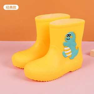 BAEWOON CRB09 Bottes <span class=keywords><strong>de</strong></span> <span class=keywords><strong>pluie</strong></span> pour enfants, <span class=keywords><strong>chaussures</strong></span> <span class=keywords><strong>de</strong></span> <span class=keywords><strong>pluie</strong></span> en EVA <span class=keywords><strong>de</strong></span> haute qualité, respectueuses <span class=keywords><strong>de</strong></span> la peau, pour garçons et filles, antidérapantes, résistantes à l'usure, <span class=keywords><strong>chaussures</strong></span> aquatiques - Product Image 2