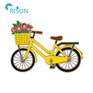 Broches et badges personnalisés en émail 3D <span class=keywords><strong>pour</strong></span> le cyclisme, souvenirs de magasin de vélos, épingles de revers sur mesure <span class=keywords><strong>pour</strong></span> vélo - Product Image 5
