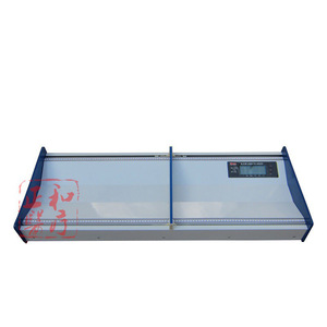 Cama electrónica para medir la altura y el peso de bebés con bandeja de báscula, forma rectangular, funciona con pilas recargables. - Product Image 1