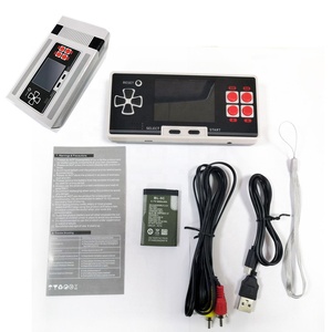 Tenuto in mano del Giocatore del Gioco da 2.8 pollici 8 bit Console di <span class=keywords><strong>Video</strong></span> con 200 Giochi di uscita AV Famiglia Tasca Console di Gioco - Product Image 6