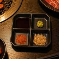 Plat à sauce carré à 4 compartiments de qualité alimentaire, aspect céramique, empilable, en mélamine, pour restaurant