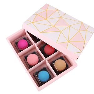 Caja de Embalaje para Galletas, <span class=keywords><strong>Sushi</strong></span> y Papas Fritas de Lujo al por Mayor, con Relieve, Laminación Mate, Reciclable y con Logotipo Personalizado - Product Image 1