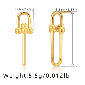 Meilleure vente en gros de boucles d'oreilles liées en laiton plaqué or 18 carats de conception simple boucles d'oreilles en zircone cubique pour femmes à porter au quotidien - Product Image 6