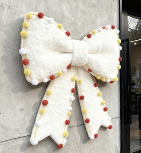 Géant Fluffy Fleece Christmas Bow Oversized Plush Xmas Decor for Mall Bakery Cruise Bookstore 2025 New Reusable Holiday Ornament - Product Image 4