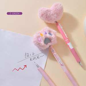 Neuer Herzförmiger Plüsch-Stift Niedlicher Einziehbarer Nicht-Löschbarer Gelstift für Schüler Flauschige Stifte Großhandel - Product Image 5