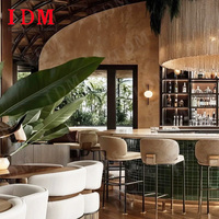 Ensemble de mobilier de restaurant d'hôtel moderne de haute qualité IDM, canapé en velours incurvé en demi-cercle, table à manger, chaise, banquette de bar, plateau en marbre