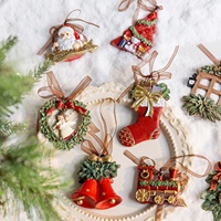 Ornements de Noël en résine peints à la main, style occidental européen transfrontalier, motifs ange, chaussette et couronne, finition polie pour arbre
