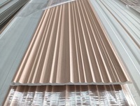 Panneaux muraux en WPC ignifuges imperméables au design moderne Panneau décoratif intérieur en PVC haut de gamme avec revêtement mural LVT à noyau solide