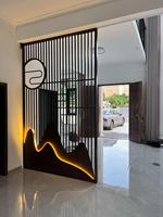 Paravent moderne Art Déco en acier inoxydable, à lattes verticales découpées au laser, étanche, avec base lumineuse en forme de montagne, pour la décoration de salon