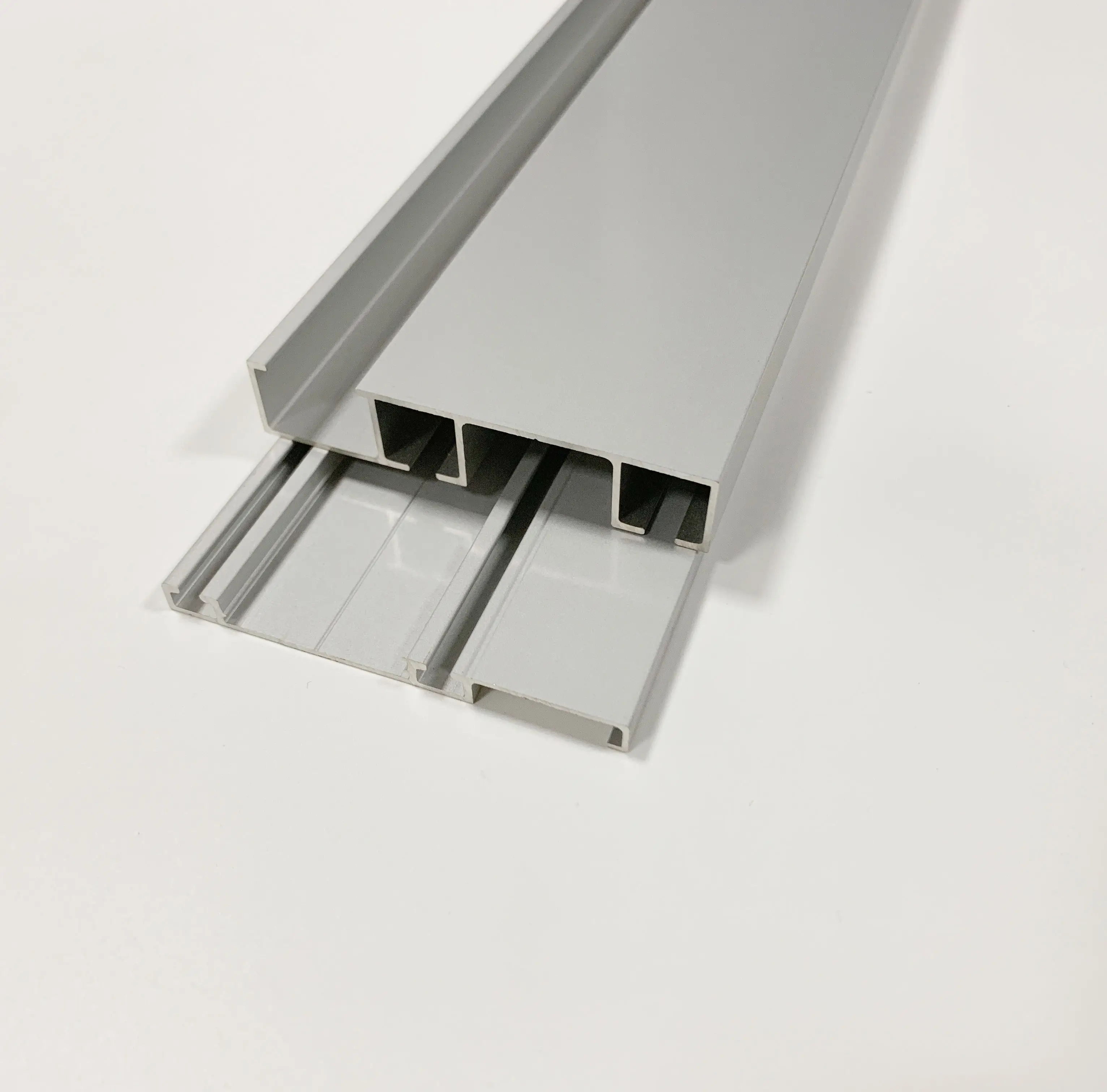 Guangdong flache robuste Konstruktion Aluminium legierung Schiebetür Doppelspur profil