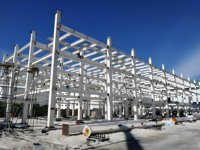 Structure de hangar préfabriqué en béton avec terrasse en acier pour entrepôt extérieur