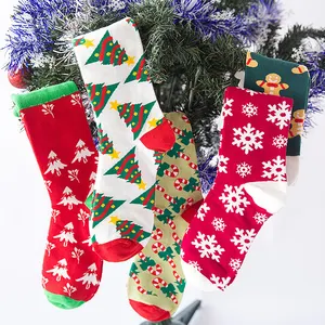 Top sale woman mid calf cozy socks Low moq happy socks wholesale funny christmas socks for man