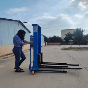 Carretilla elevadora eléctrica pequeña personalizable con elevador hidráulico de control remoto y apilador de carga empujado a mano - Product Image 3